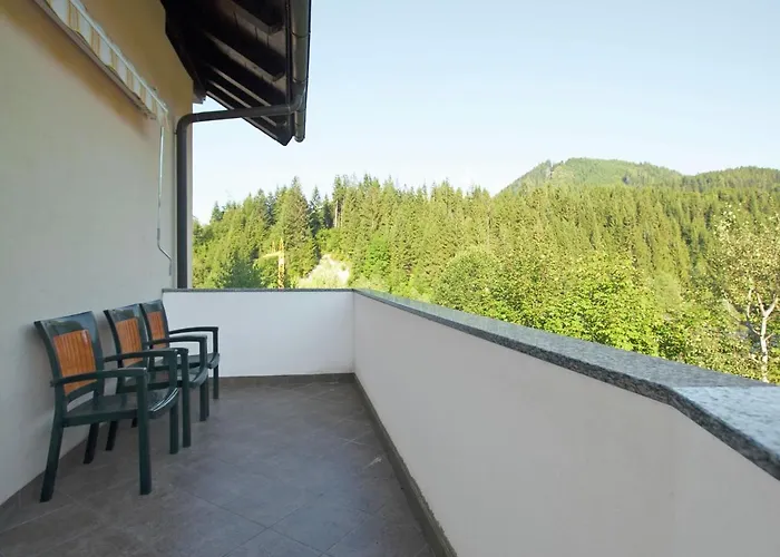 With Terrace In Salzburg Апартаменты Лунгёц